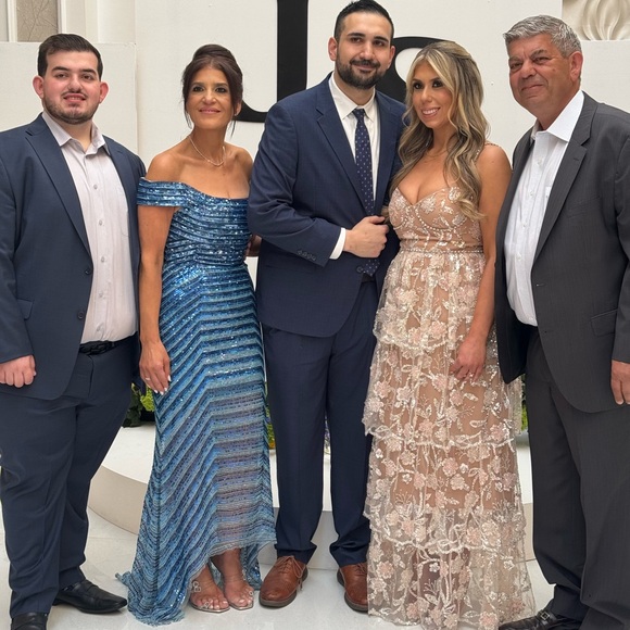 Meet your Posher, Vivian - Picture 4 of 9